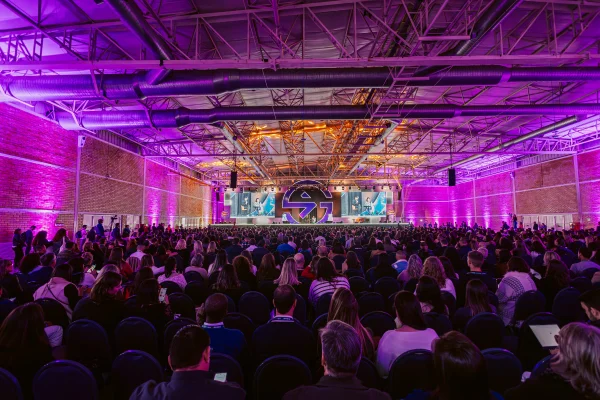 Imagem colorida mostra Gramado Summit 2025 - Metrópoles