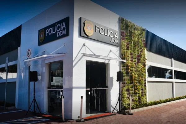Jovem denuncia ter sido vítima de cinco homens em estupro coletivo