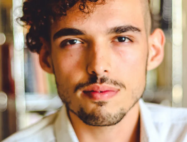 Escritor do DF lança romance infantojuvenil ambientado em Ceilândia