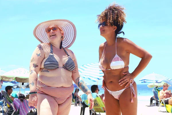 Coloque o biquíni: todos os corpos merecem o verão