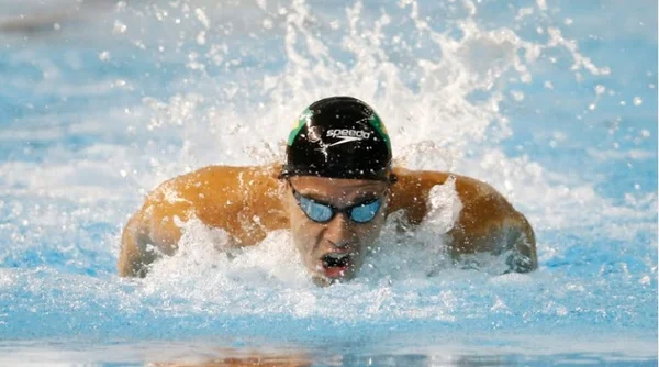 Atletas brasileiros se classificam para semifinais da natação