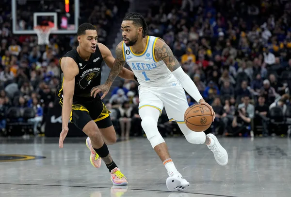 Lakers contou com reforços para ganhar partida da NBA - Metrópoles