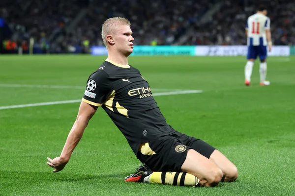 Com dois de Haaland, Manchester City vence Porto na estreia da Champions