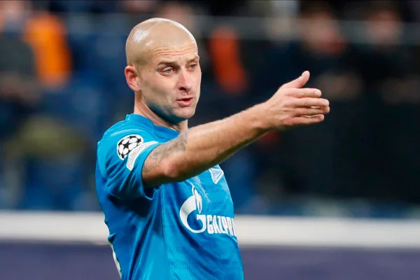 Yaroslav Rakitskiy foi demitido do Zenit por contestar a guerra