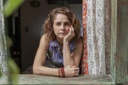 Drica Moraes como Núbia, na novela Travessia Drica Moraes como Núbia, na novela Travessia