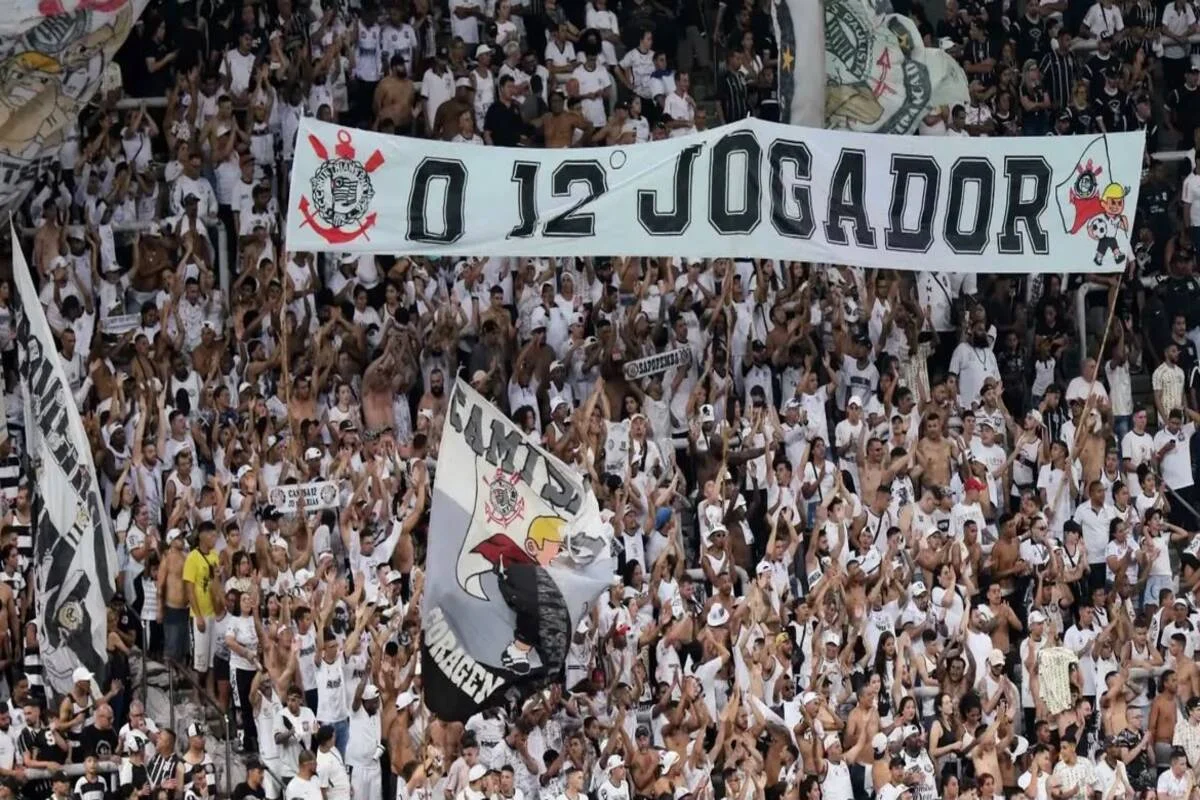 Torcida Jovem Camisa 12, organizada do Corinthians Torcida Jovem Camisa 12, organizada do Corinthians