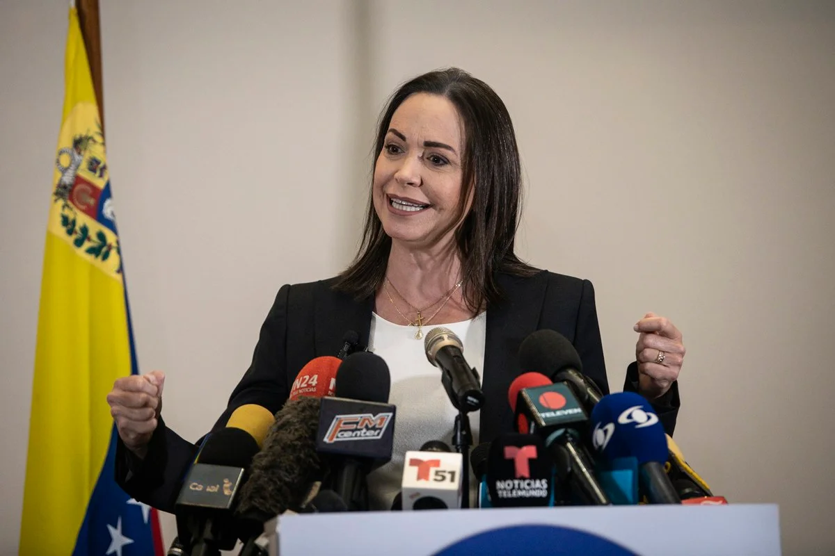 Foto colorida de Maria Corina Machado - Metrópoles