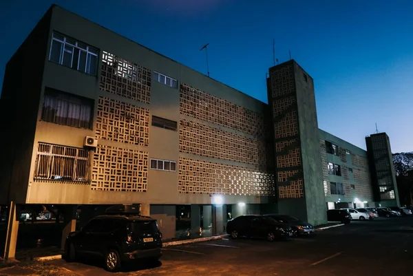 Policiais fazem varredura no apartamento do militar preso com cocaína