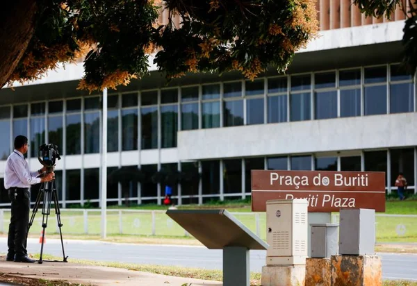 GDF consegue reforço de R$ 340 milhões para pagar precatórios