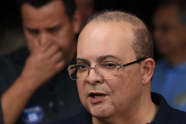 Ibaneis pede investigação sobre fake news que o relacionam a pedofilia