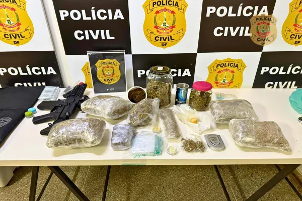 “Apê do bagulho”: traficante da Asa Sul é preso com 5 kg de maconha
