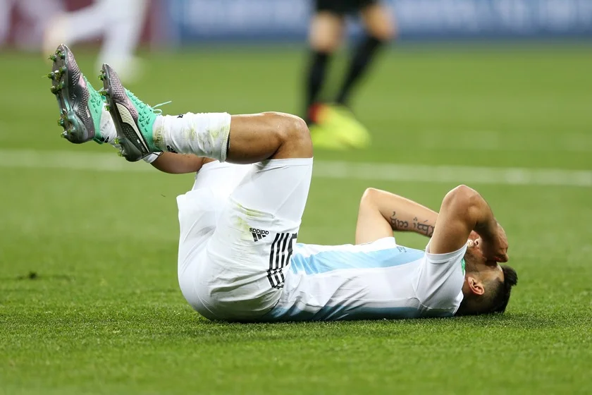 Sergio Agüero lamenta chance de gol perdida Sergio Agüero lamenta chance de gol perdida