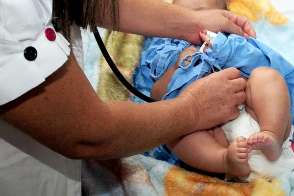 Em seis anos, Brasil desativa 10 mil leitos pediátricos na rede pública