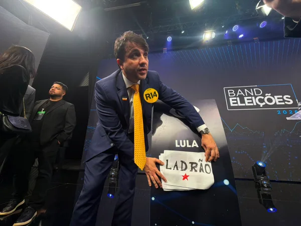 Renan Santos no debate da Band