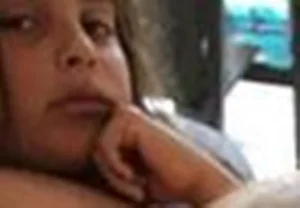 No canto da foto, o outro filho de Ivete, Marcelo, não parece estar para muitos amigos No canto da foto, o outro filho de Ivete, Marcelo, não parece estar para muitos amigos