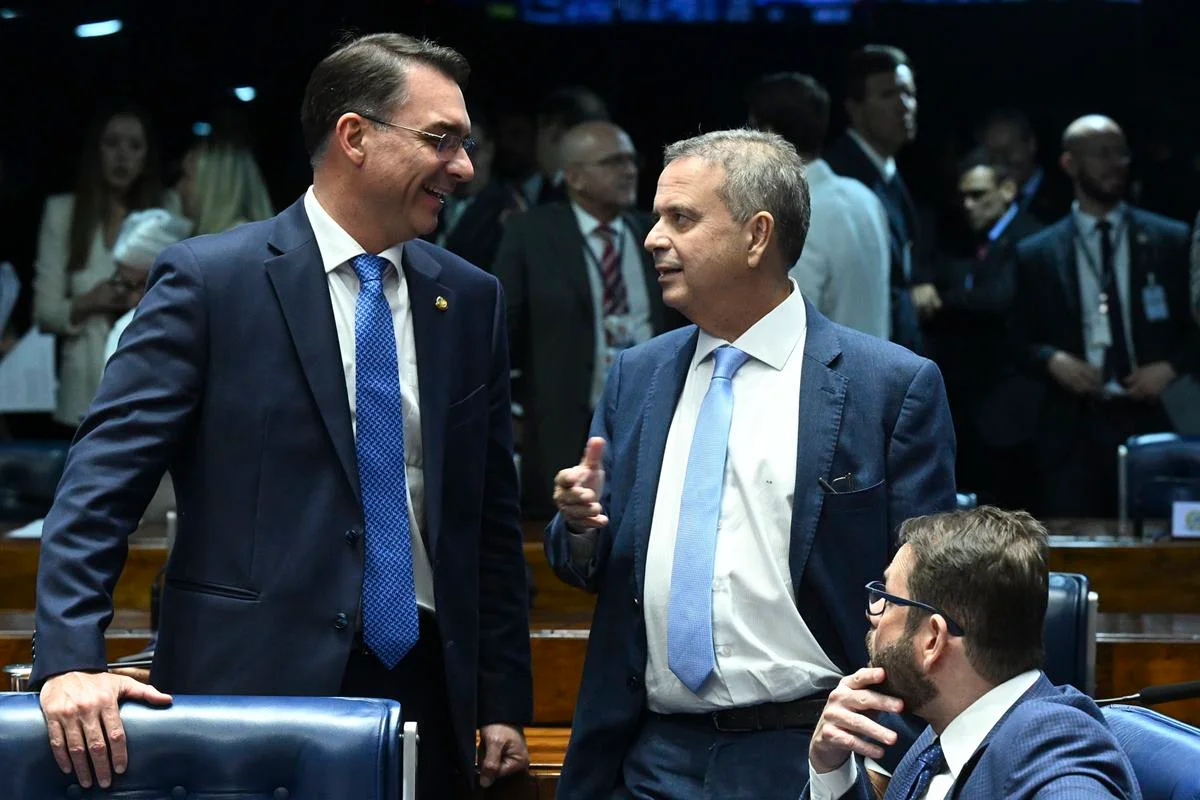 Flávio Bolsonaro e Rogério Marinho Flávio Bolsonaro e Rogério Marinho