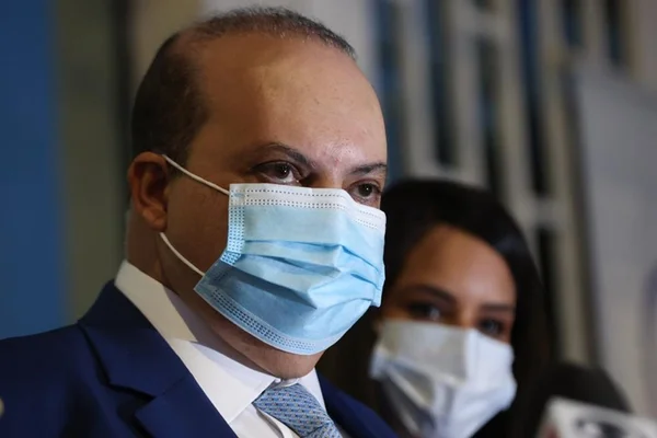 GDF assina contrato com empresa que gerenciará 3 hospitais de campanha
