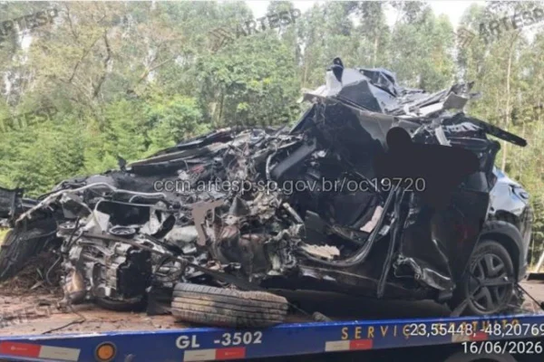 Mulher é achada degolada horas após marido morrer em batida de carro - destaque galeria Mulher é achada degolada horas após marido morrer em batida de carro - destaque galeria