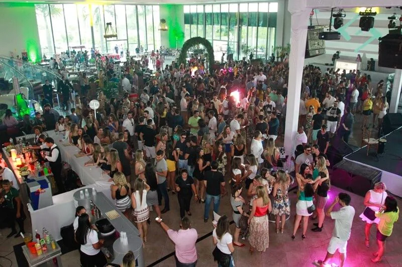 Festa “Feijoadinha Stella Artois” anima sábado na capital - imagem 12 Festa “Feijoadinha Stella Artois” anima sábado na capital - imagem 12