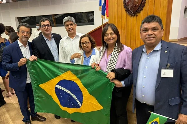 Deputados federais em Cuba