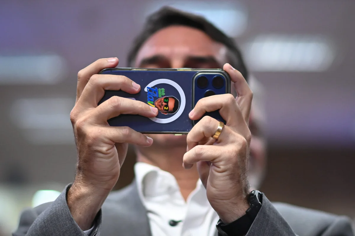 Cleitinho confirma apoio a Flávio no 2° turno em evento do Republicanos - imagem 5 Cleitinho confirma apoio a Flávio no 2° turno em evento do Republicanos - imagem 5