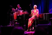 Dionne Warwick e banda 