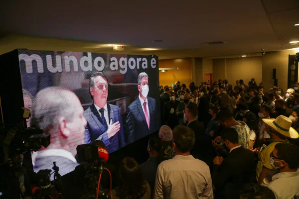 Em filiação ao PL, Bolsonaro diz que decisão “não foi fácil”