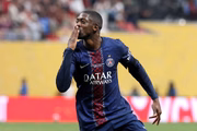 Dembélé marcou nos acréscimos