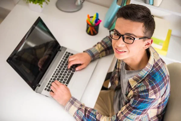 25% de jovens brasileiros da geração Millennial estão desempregados