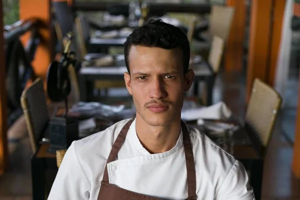 Conheça João Pedro Dias: chef do L’Alcofa, na Chapada dos Veadeiros