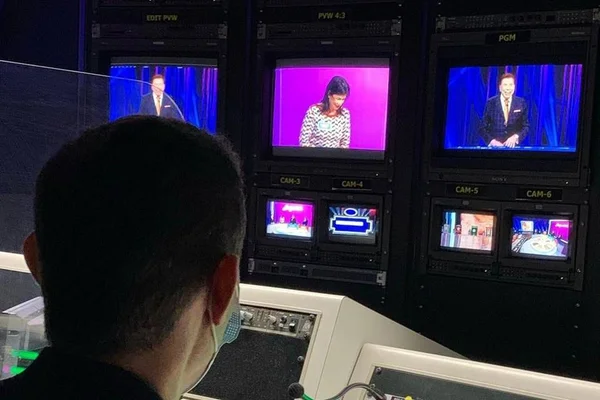 Silvio Santos volta a gravar após mais de um ano longe do SBT