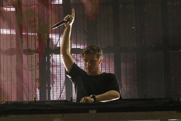 Quem é Martin Garrix – o melhor DJ do mundo que tocará em Brasília