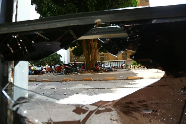 Manifestantes invadem e depredam edifício do Incra