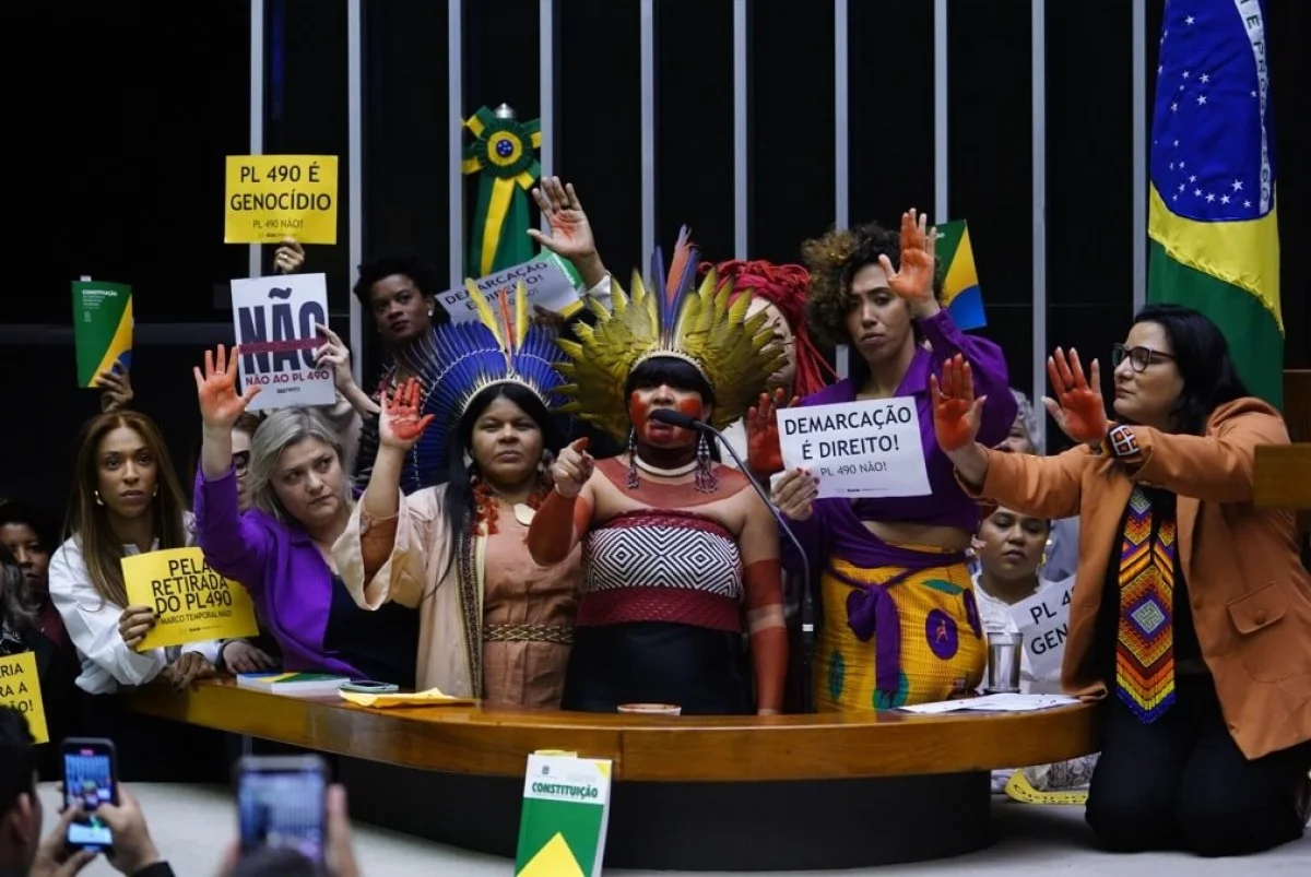 Bancada do Cocar no Congresso se posiciona contra o marco temporal Bancada do Cocar no Congresso se posiciona contra o marco temporal