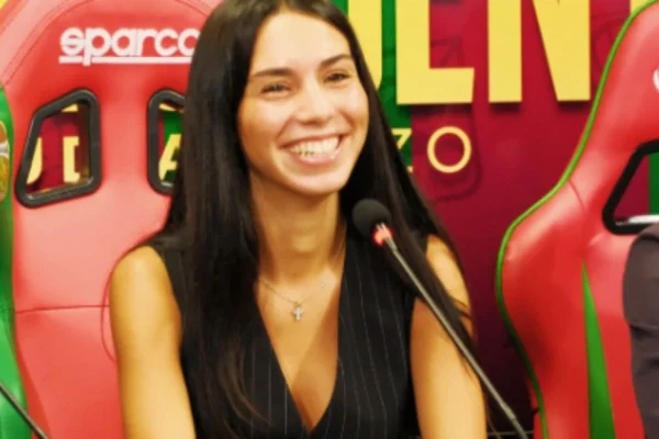 Imagem colorida de Cláudia Rizzo