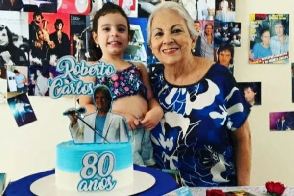 Família comemora todos os anos aniversário do cantor com festa
