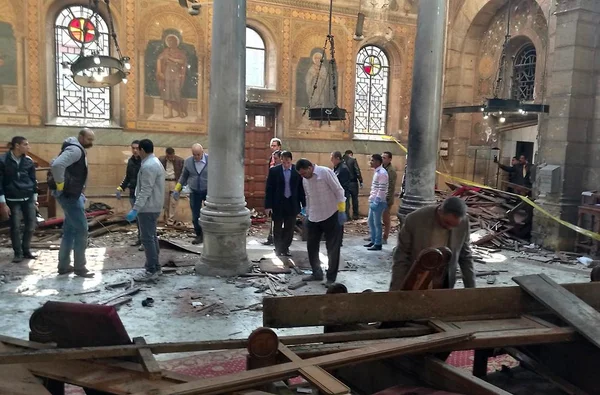 Ataque terrorista mata 25 pessoas em área turística de Cairo, no Egito