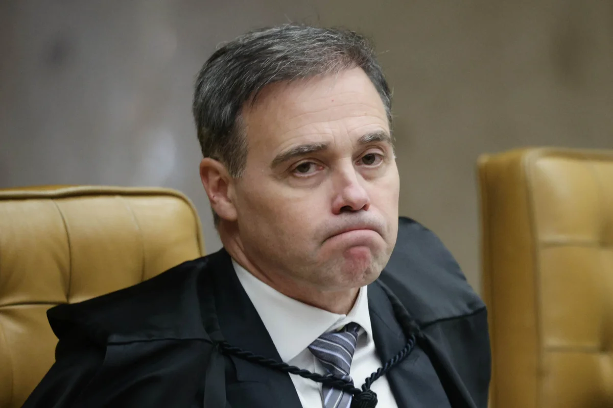 STF faz 1ª sessão após crise provocada por mensagens entre Vorcaro e Moraes - imagem 2 STF faz 1ª sessão após crise provocada por mensagens entre Vorcaro e Moraes - imagem 2