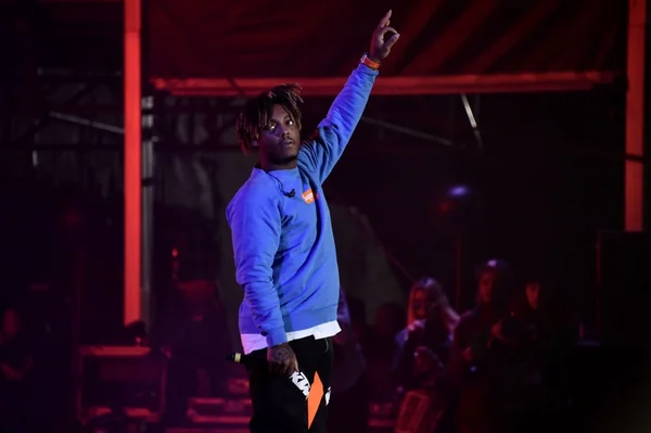 Rapper Juice Wrld morre aos 21 anos após sofrer convulsão