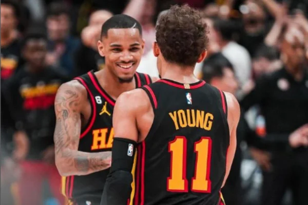 Trae Young e Dejonte Murray