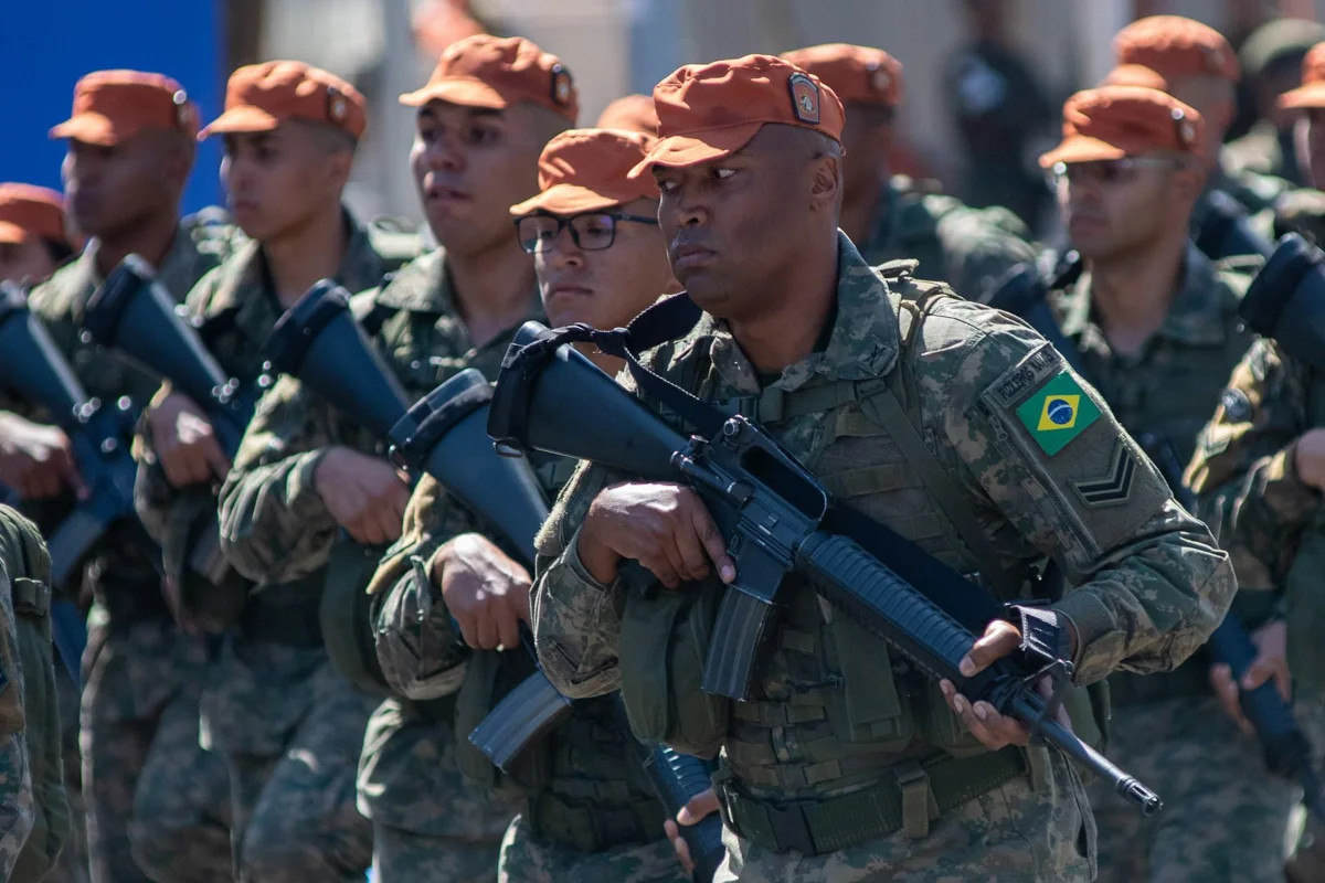 Forças armadas marcaram presença no desfile cívico-militar do 7 de Setembro em Brasília Forças armadas marcaram presença no desfile cívico-militar do 7 de Setembro em Brasília