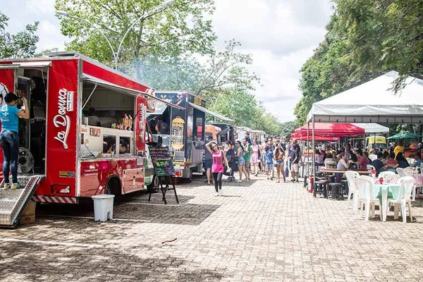 Águas Claras ganha 1º Food Park e área pode receber até 12 trucks