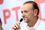 Presidente nacional do PT, Edinho Silva, concede coletiva em Brasília para apresentar a nova Comissão Executiva Nacional e as próximas ações do partido.