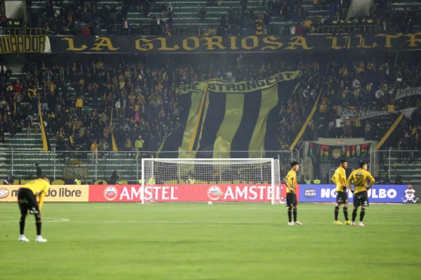 Imagem colorida do estádio do The Strongest, da Bolívia- Metrópoles