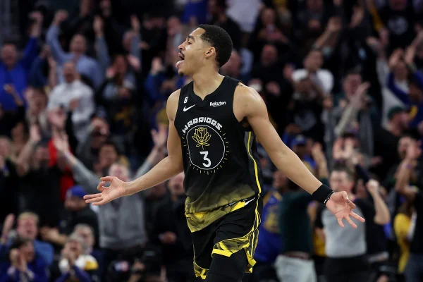 Warriors vira sobre Clippers e conquista quarta vitória seguida na NBA