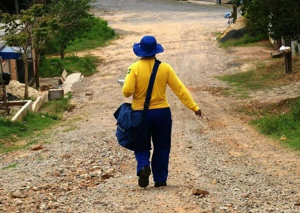 Os Correios devem ser privatizados? Entenda os dois lados do assunto