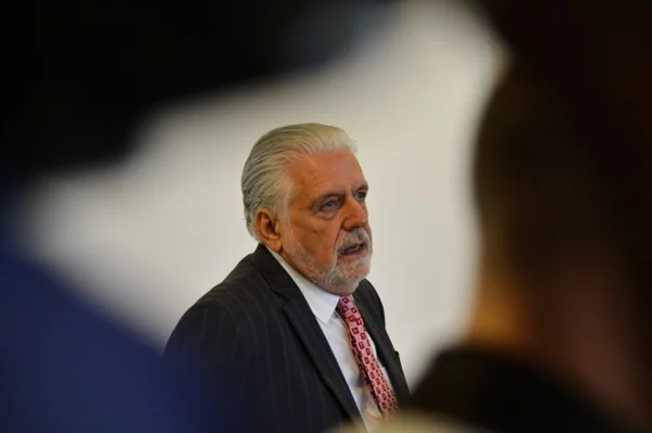 Filho de Jaques Wagner pediu dados de imóvel de R$ 2,45 milhões na BA