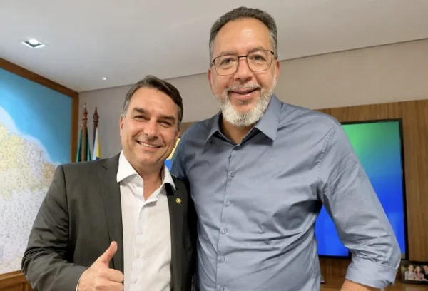 Eleito deputado estadual, Márcio Canella era pré-candidato de Flávio Bolsonaro ao Senado até ser preso com um fuzil no carro