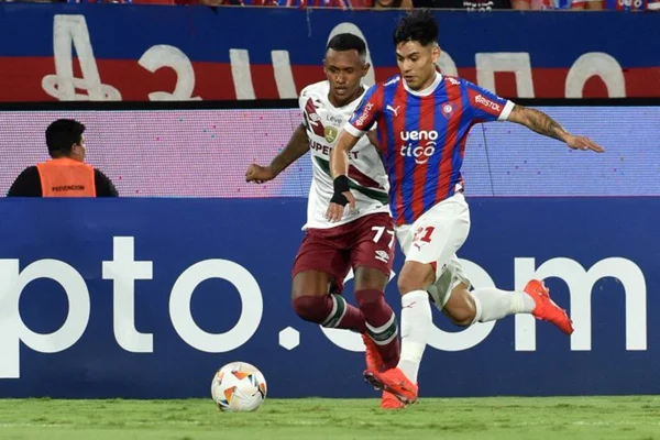 Imagem colorida de Cerro Porteño e Fluminense - Metrópoles