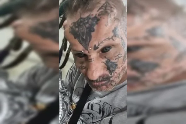 Tatuador é executado com 10 tiros por acerto de contas de facção